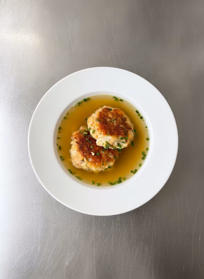Kaspressknödel — opékané sýrové knedlíky