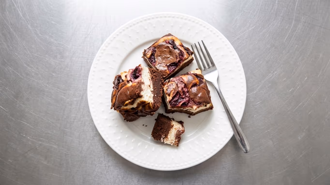 Cheesecake brownies