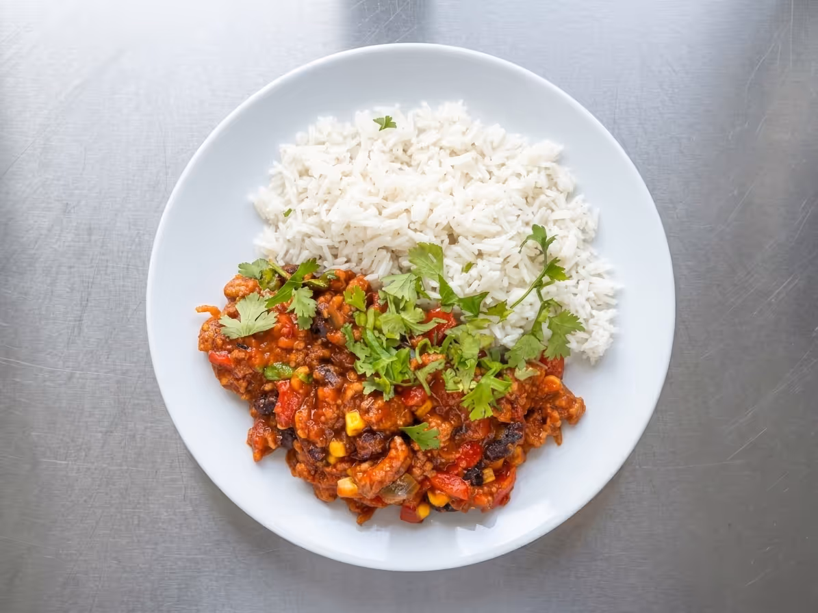 Hovězí chilli con carne s rýží