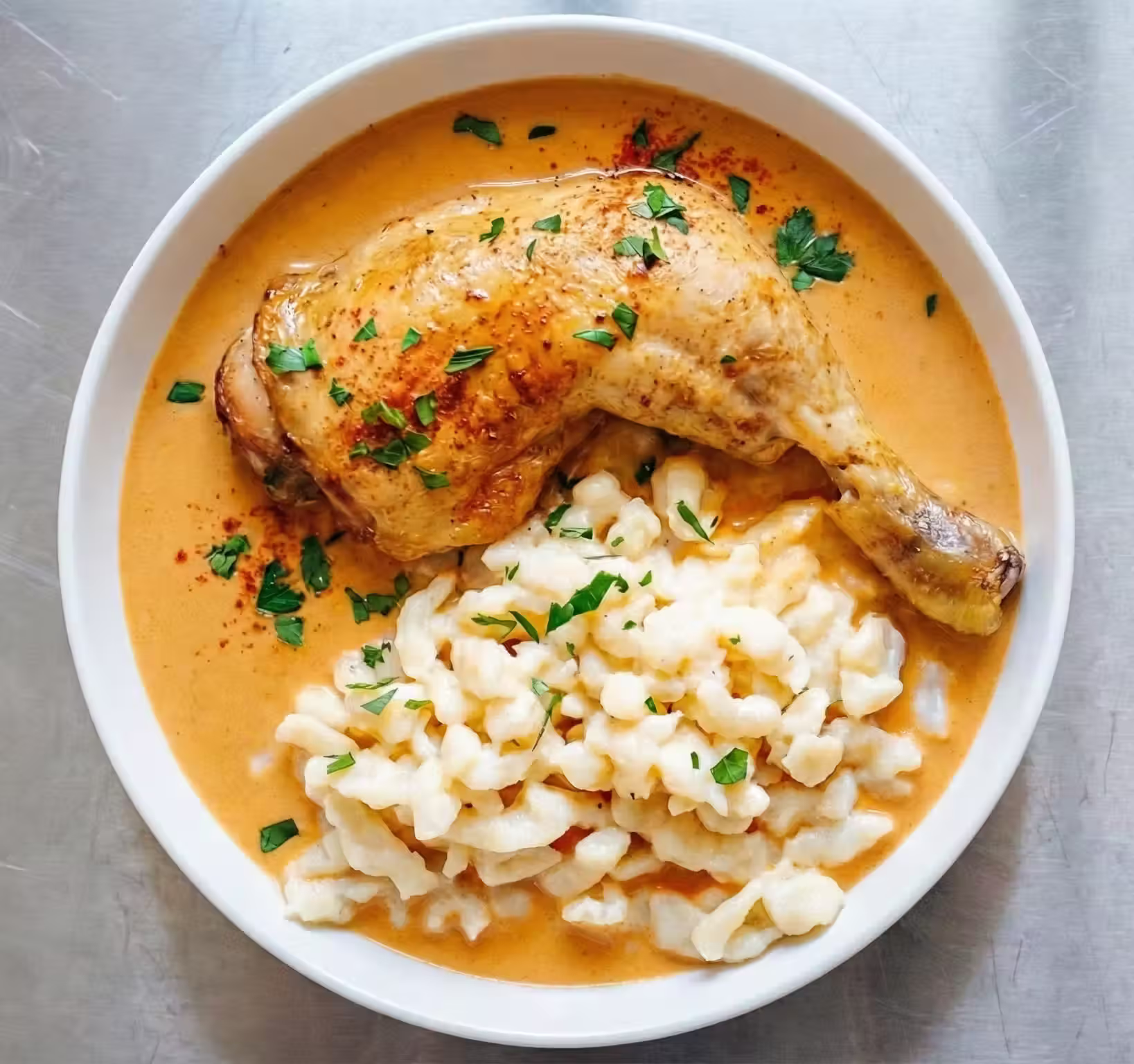 Kuře na paprice s haluškami